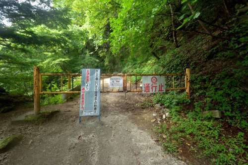 山上のビーチから眺める迫力ある甲斐駒ヶ岳～2017年9月 日向山_d0372906_23415476.jpg