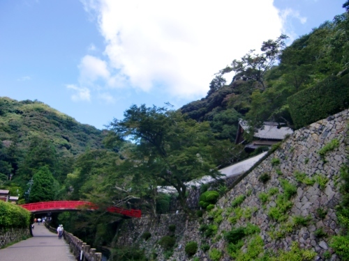 箕面滝・瀧安寺（大阪府箕面市）_c0219820_22342684.jpg