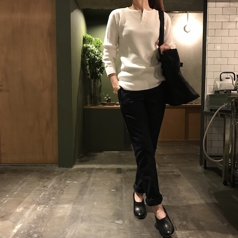 コットンスエード素材のtrousers TUKI_d0364239_16290536.jpg