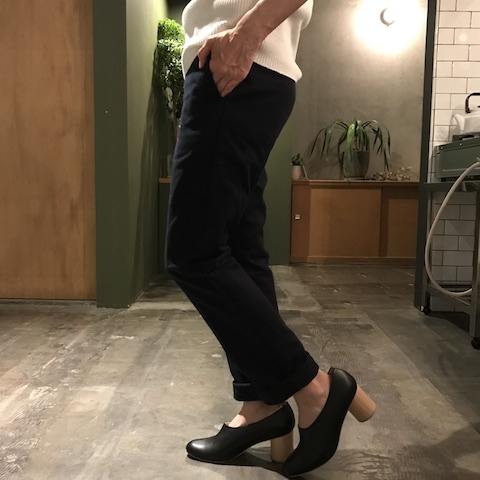 コットンスエード素材のtrousers TUKI_d0364239_16303742.jpg