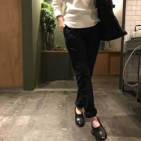 コットンスエード素材のtrousers TUKI_d0364239_16325306.jpg