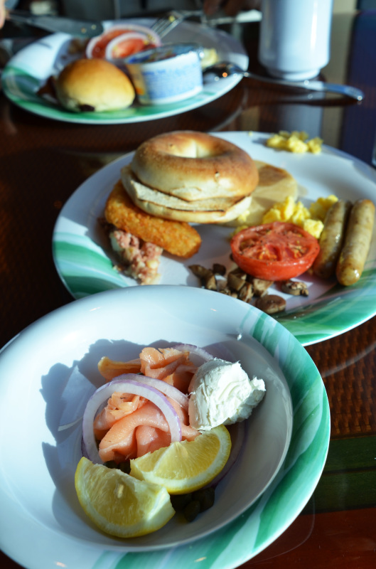 2017.7.9 終日航海、そしてフォーマルデーで食べたもの：ルビープリンセスアラスカクルーズ_f0054556_23440280.jpg