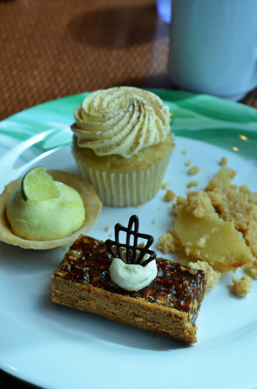 2017.7.9 終日航海、そしてフォーマルデーで食べたもの：ルビープリンセスアラスカクルーズ_f0054556_23553386.jpg