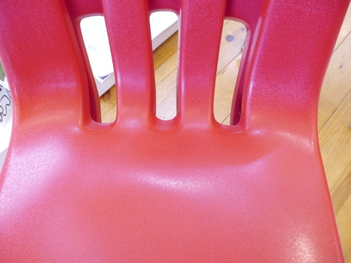 国内在庫が枯渇していたVIRCO 9000CHAIRがやっと 入荷しましたー♪_b0125570_10261151.jpg