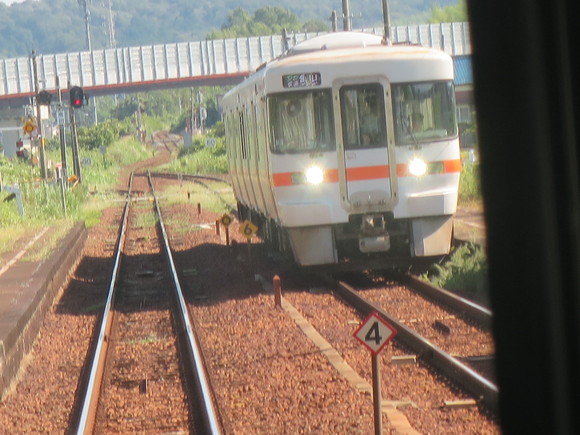 伊勢市駅へ『青春18きっぷの旅2017夏9月』 _c0212604_21422296.jpg