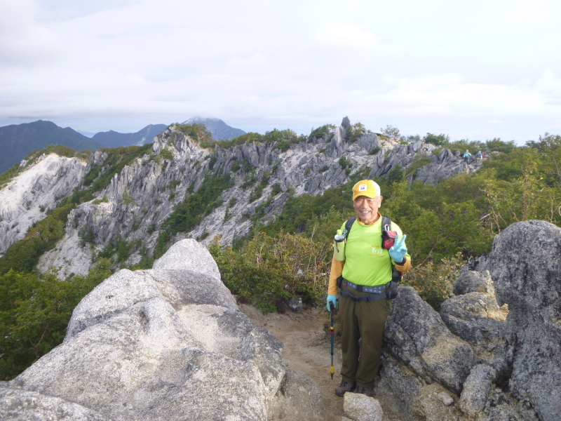 鳳凰三山　地蔵岳から観音岳(2,840.7M) に向かう  NO １_d0170615_08340338.jpg