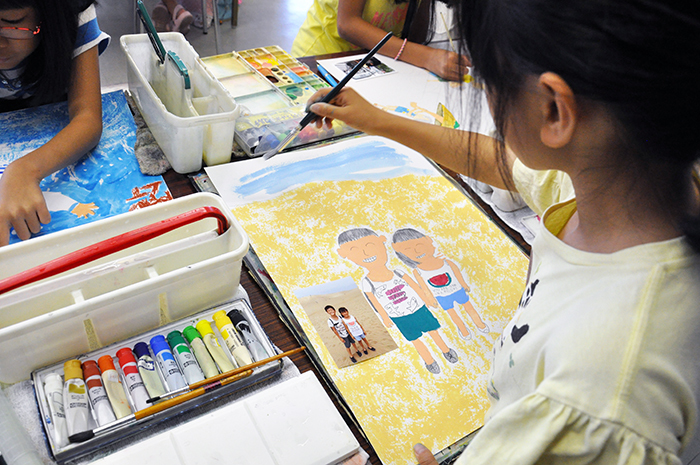 児童画クラス「夏休みの思い出」_b0212226_10472379.jpg