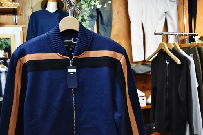 FRED PERRY × RAF SIMONS LINE TRACK JACKET!★!_d0152280_20295632.jpg