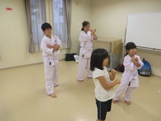 土曜日空手　YC琴似教室・宮の沢教室・八軒教室・麻生道場_c0118332_23330559.jpg
