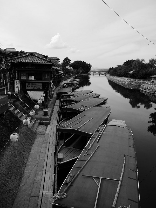 Boats on a river_e0374932_10111434.jpg