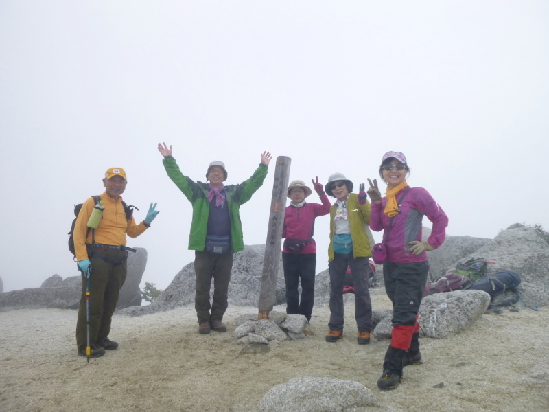 鳳凰三山　薬師岳登頂(2,780M)・下山する_d0170615_10361567.jpg