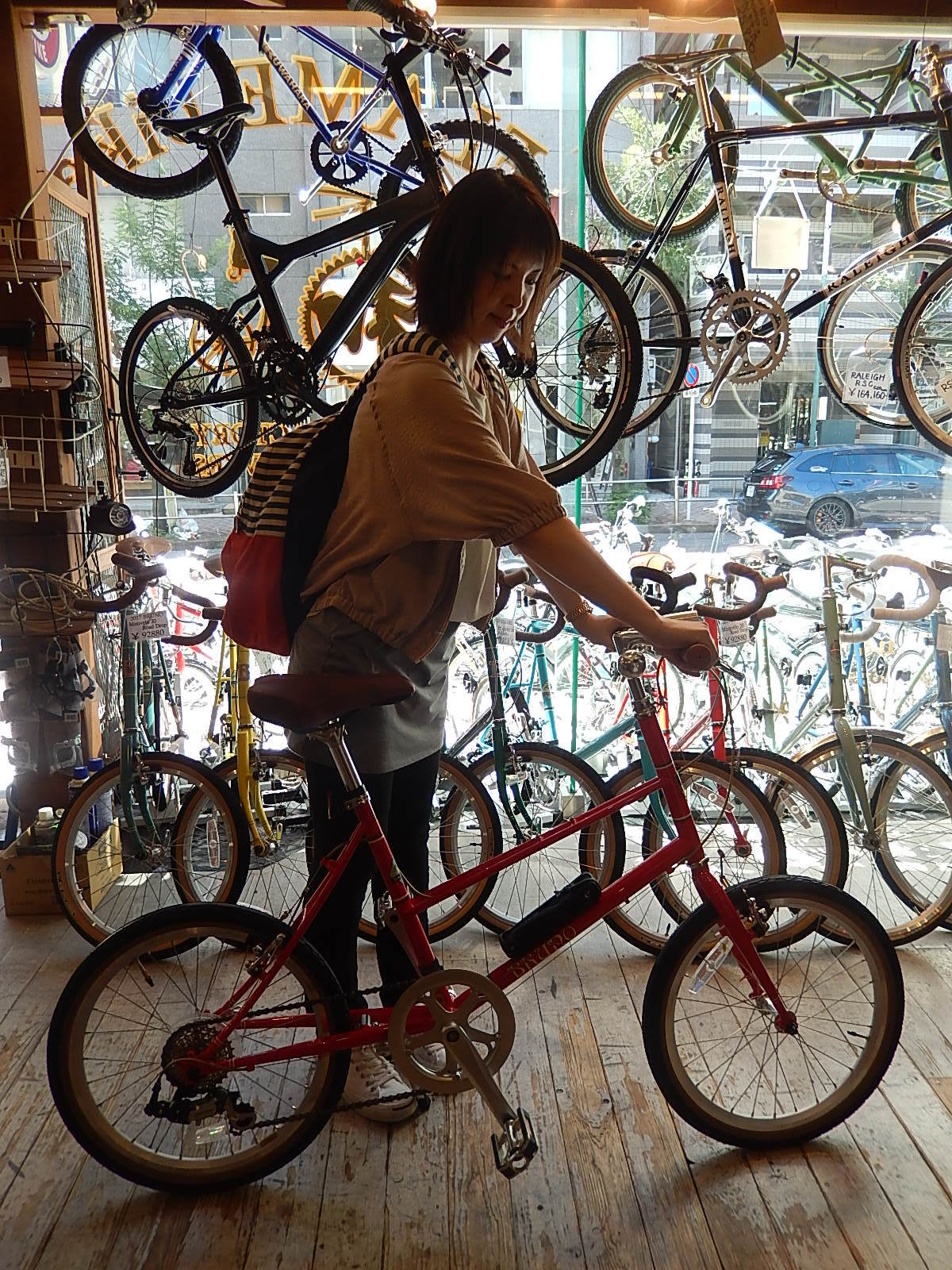 9月18日　渋谷　原宿　の自転車屋　FLAME bike前です_e0188759_18175636.jpg
