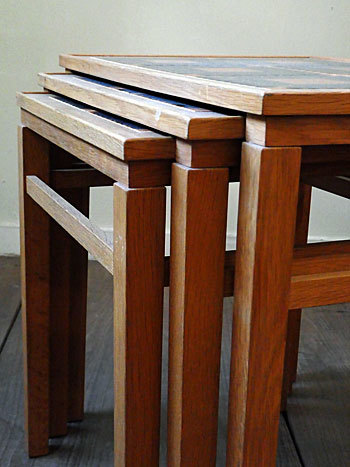 nesting table_c0139773_18023110.jpg