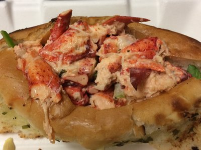 ホタテ・バーガーとロブスター・ロール_c0353373_21274765.jpg