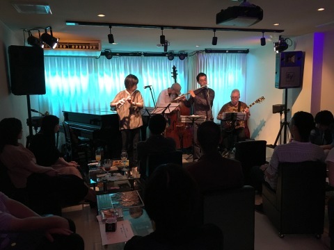 広島 Jazzlive comin 本日19日火曜日 のライブ! 漢気営業_b0115606_10183534.jpg