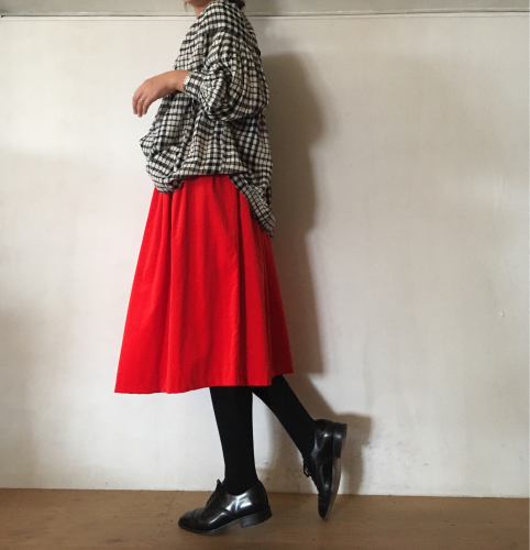この冬はブラウスが必須。_e0357389_09405251.jpg
