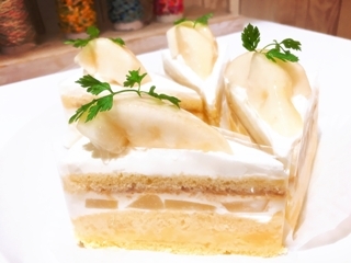 新作メニュー~洋梨のショートケーキ~_e0211448_13241701.jpg
