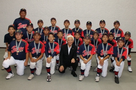 十和田スリー☆スターズスポーツ少年団が全国大会３位入賞などを市長に報告_f0237658_13312425.jpg