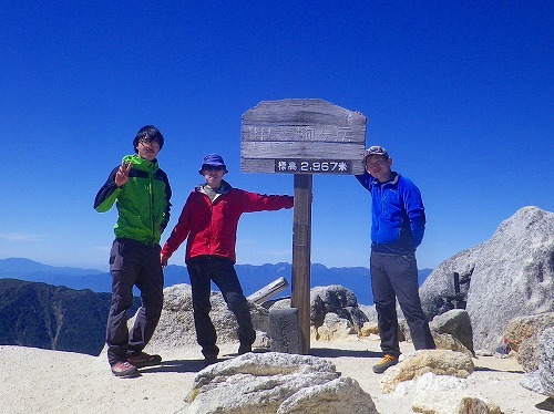 甲斐駒ケ岳、黒戸尾根ワンデイ登山！！（その②）_a0353718_13303992.jpg