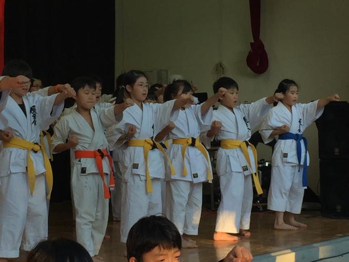 「恵庭豊栄神社演武会」！皆様方のおかげで大成功！！ψ(｀∇´)ψ本当に感謝の気持ちでいっぱいです！！。（ ｉ _ ｉ ）_b0239932_11382218.jpg