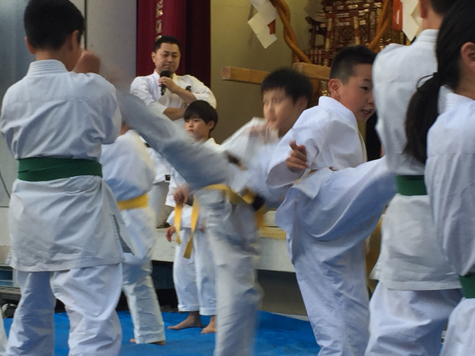 「恵庭豊栄神社演武会」！皆様方のおかげで大成功！！ψ(｀∇´)ψ本当に感謝の気持ちでいっぱいです！！。（ ｉ _ ｉ ）_b0239932_11433501.jpg