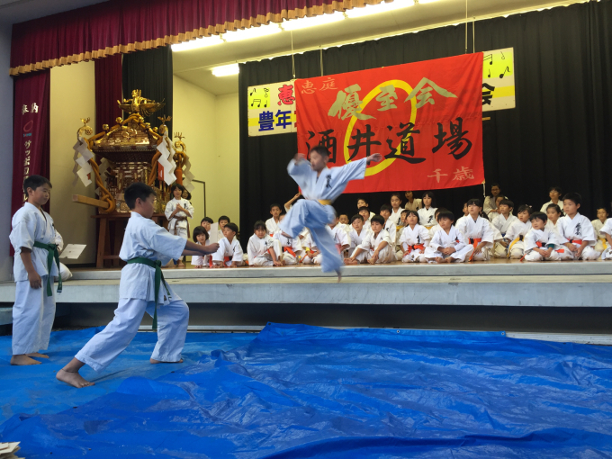 「恵庭豊栄神社演武会」！皆様方のおかげで大成功！！ψ(｀∇´)ψ本当に感謝の気持ちでいっぱいです！！。（ ｉ _ ｉ ）_b0239932_11440850.jpg