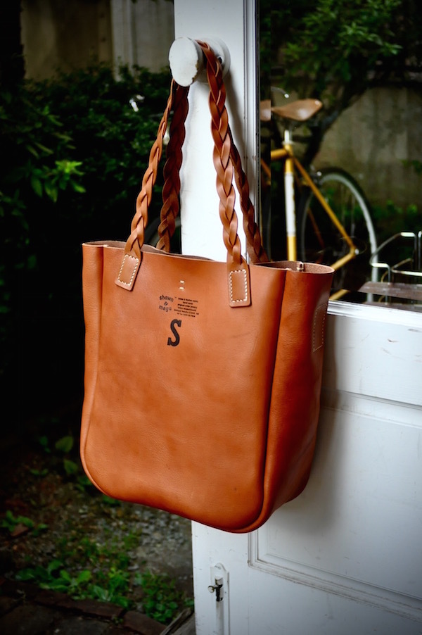 leather tote_b0172633_19553217.jpg