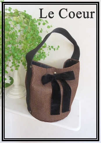 自宅レッスン ブルーの かごBAG 縦型ティッシュ カーブのある裁縫箱_f0305451_22562328.jpg
