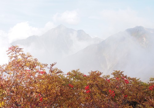 秋色の大日三山から称名滝へ　　　2017.９.19～20（火・水）_b0335256_15520469.jpg