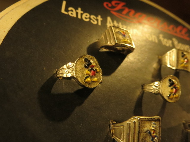 \"1920~30\'S NAVAJO/MICKEY JEWELRY SALESMAN SAMPLE\"ってこんなこと。_c0140560_16213132.jpg