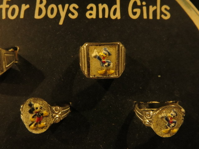 \"1920～30\'S NAVAJO/MICKEY JEWELRY SALESMAN SAMPLE\"ってこんなこと。_c0140560_16220917.jpg