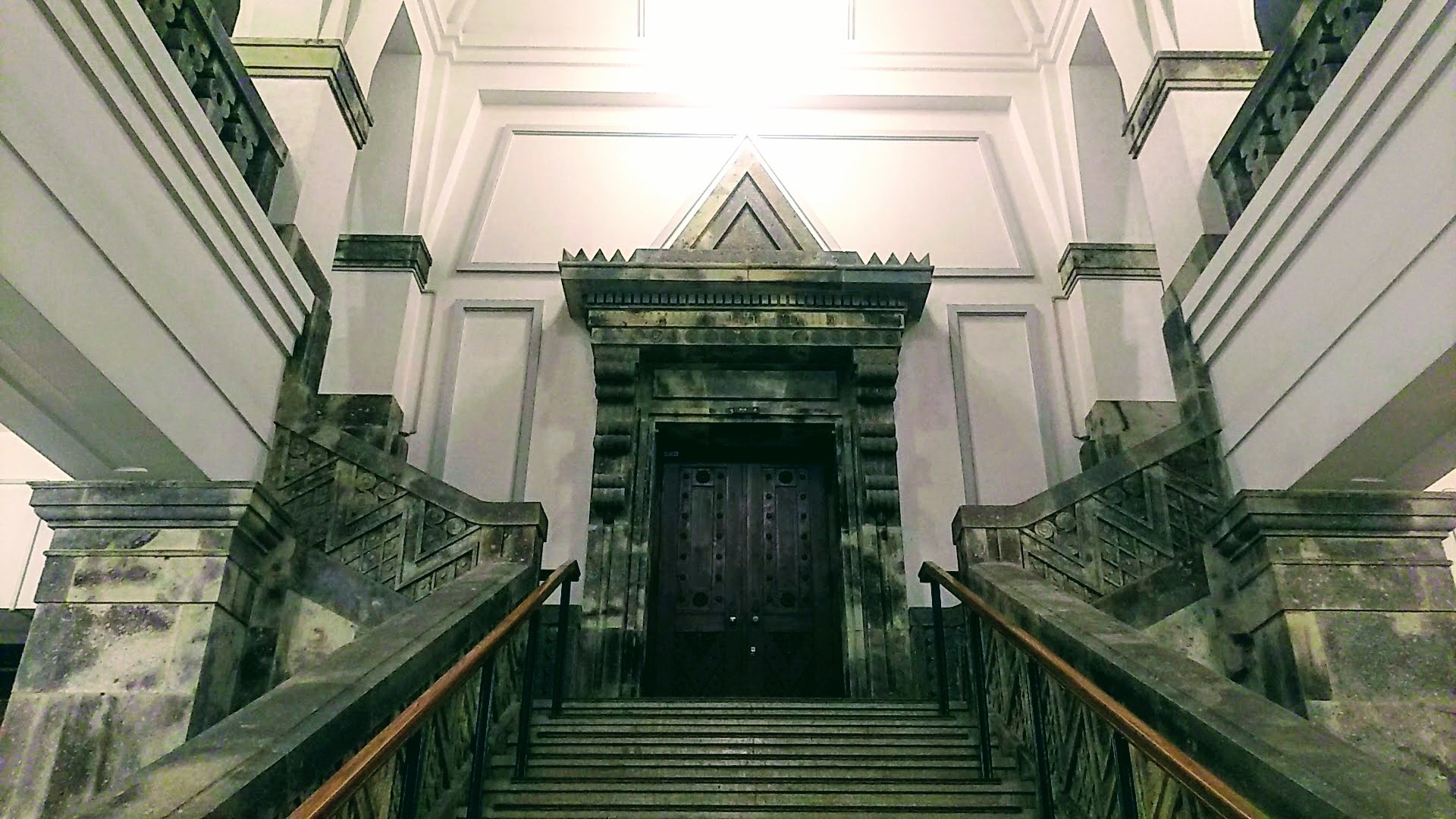 大倉山記念館の謎_d0244370_05594334.jpg