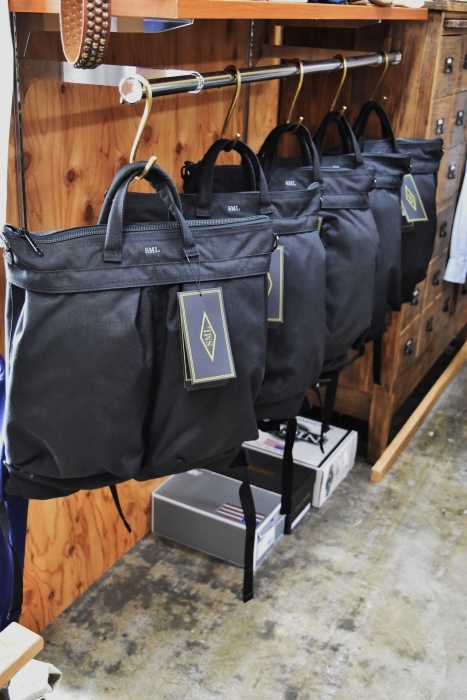 人気者・年内・最終入荷です・・・其の② SML ・・・ HELMET BAG!★!_d0152280_13192667.jpg