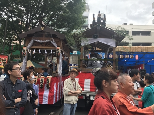 烏山神社の秋祭り_e0020957_20533787.jpg