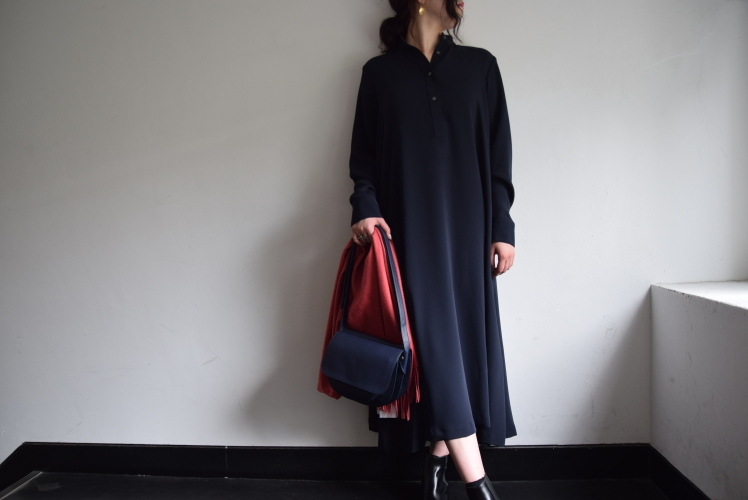 衣類と 人間の 「余白」_b0110586_13203273.jpg