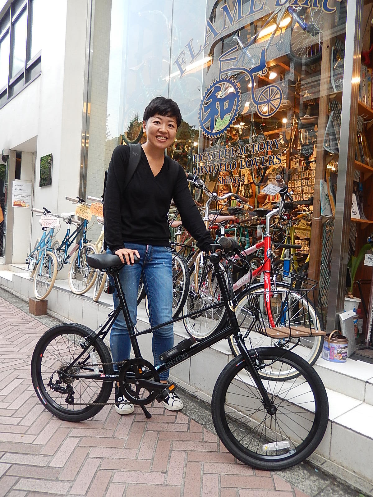 9月24日　渋谷　原宿　の自転車屋　FLAME bike前です_e0188759_19222312.jpg
