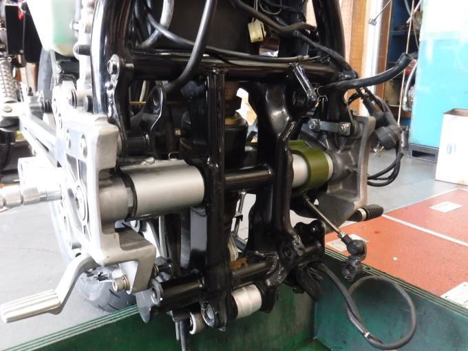 GPZ900R A11のエンジンフルオーバーホール・・・その10_a0163159_22220595.jpg