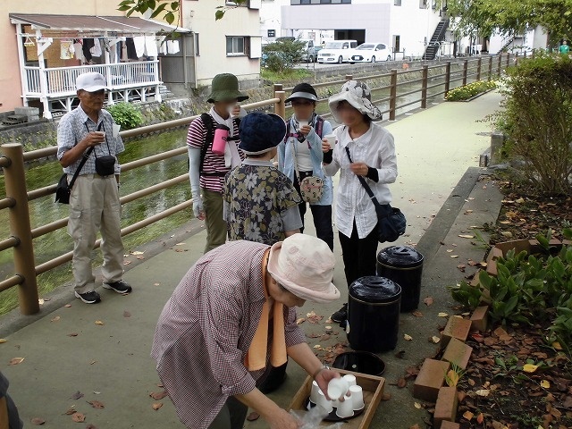少し蒸したが、お彼岸の中日に沼川・滝川・田宿川を楽しむ「彼岸花ウォーク」を開催!_f0141310_08095901.jpg