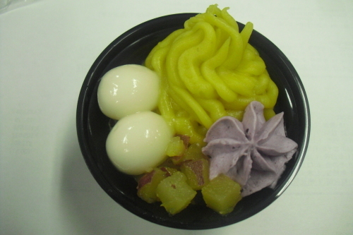 セブンイレブン　『秋の味覚お芋とほうじ茶の和ぱふぇ』_a0326295_21304573.jpg