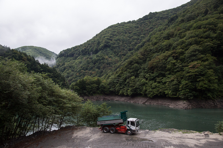 新鮮なニッポンの風景  2_c0248100_04011442.jpg