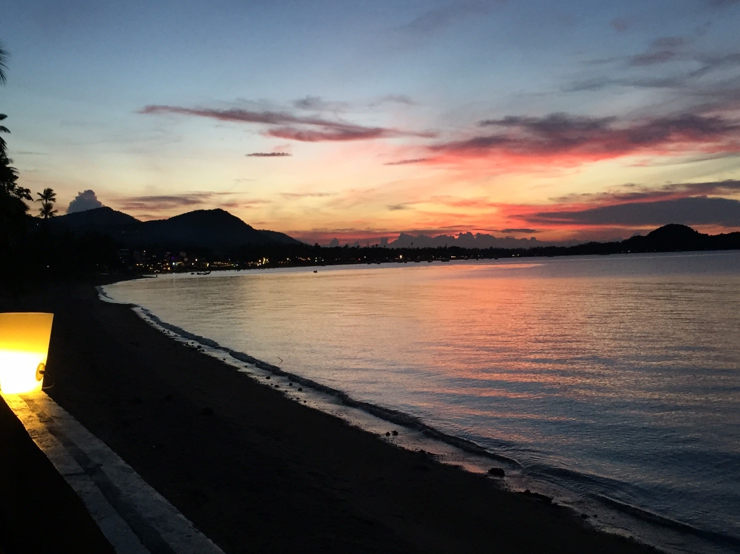 201708-09 バンコク〜サムイ島の旅 (16) サムイ島レストラン情報 No.4 Ad Hoc Beach Cafe アドホックカフェ_e0256814_11240017.jpeg