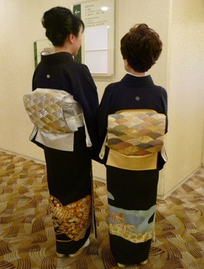 西陣まいづる手織りの帯を何点かご紹介・母も私も愛用の帯。_f0181251_1413119.jpg