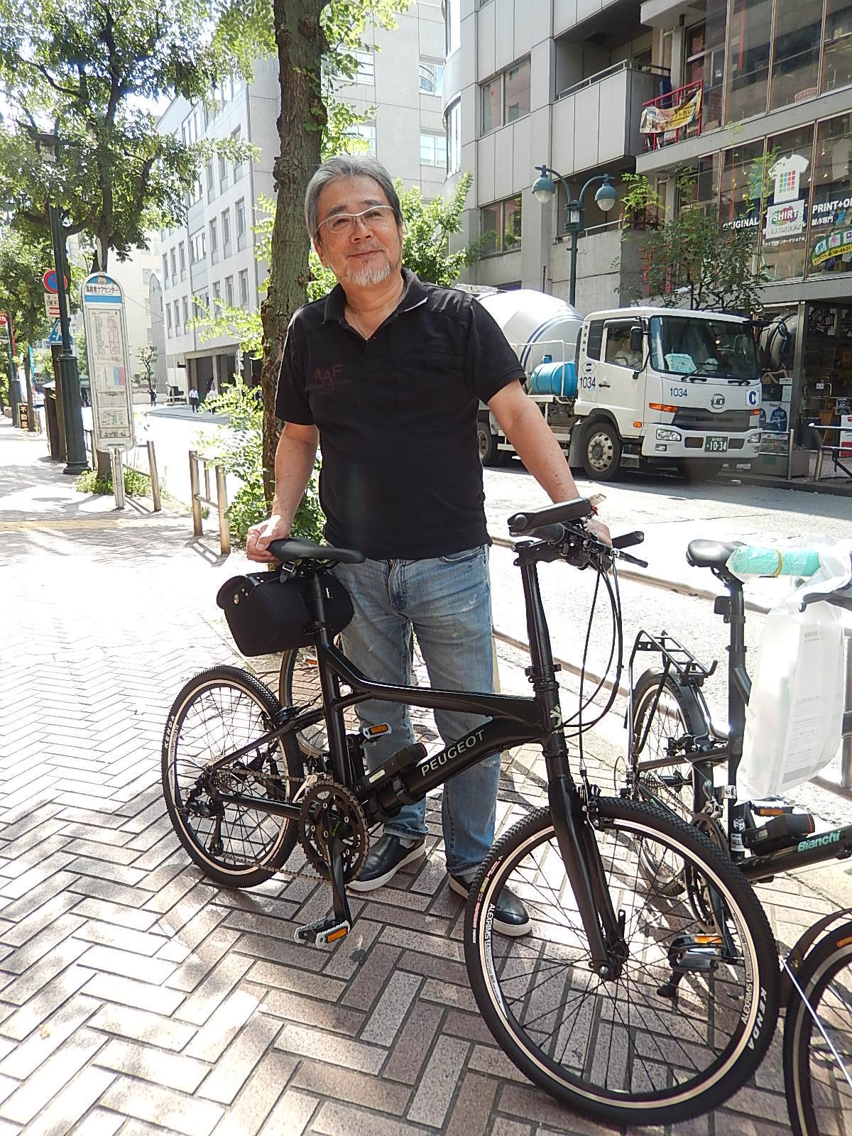 9月27日　渋谷　原宿　の自転車屋　FLAME bike前です_e0188759_18340220.jpg