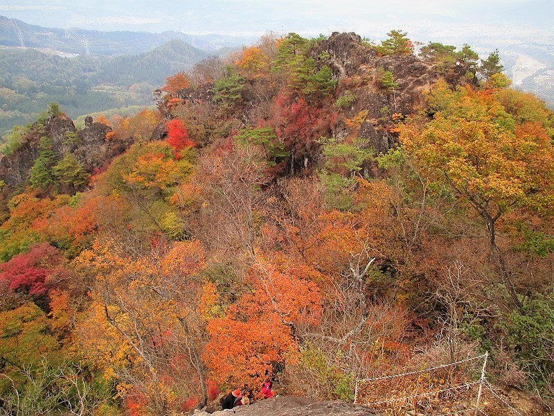 群馬の駅からハイク vol.4 : 東吾妻町　不動の滝から岩塔の岩櫃山　　　　　Mount Iwabitsu in Higashiagatsuma_f0308721_23233161.jpg