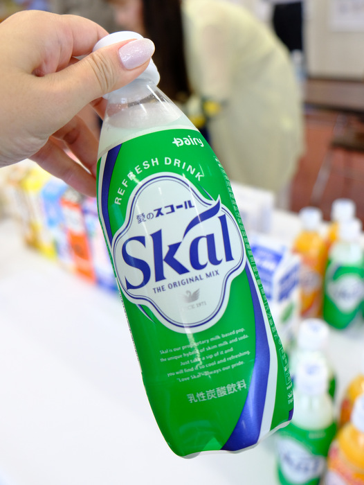 「愛のスコールでおなじみ!デーリィ南日本酪農 工場見学」_a0000029_10342967.jpg