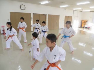 木曜空手　前田教室･手稲教室_c0118332_21580099.jpg