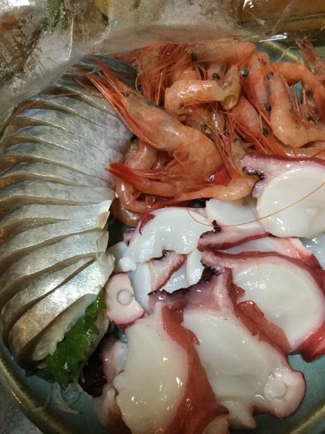 屋根の見積もりと魚三昧_f0038336_07552158.jpg
