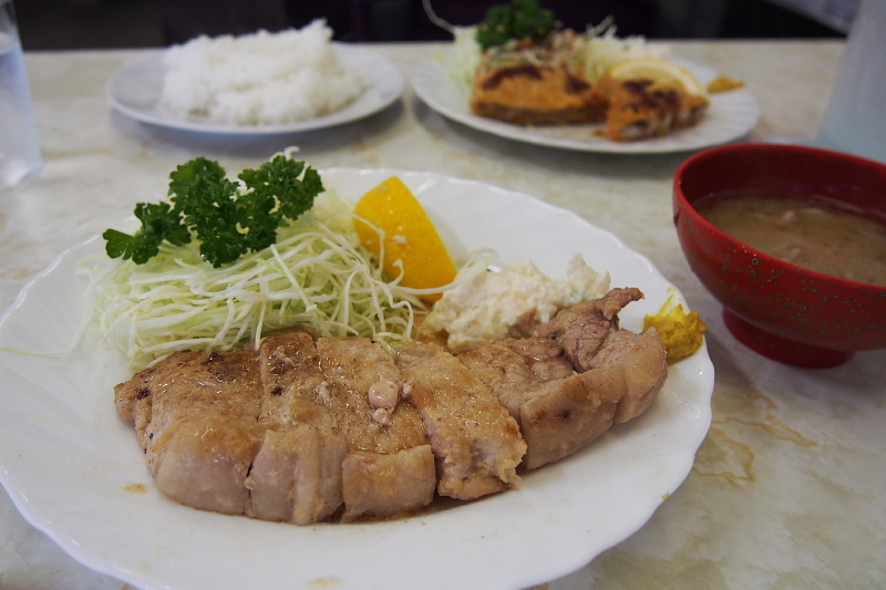 閉店 あの孤独のグルメの 源氏食堂 大原 ブタ肉塩焼きライス ミックスフライ Samのlifeキャンプブログ Doors In Out