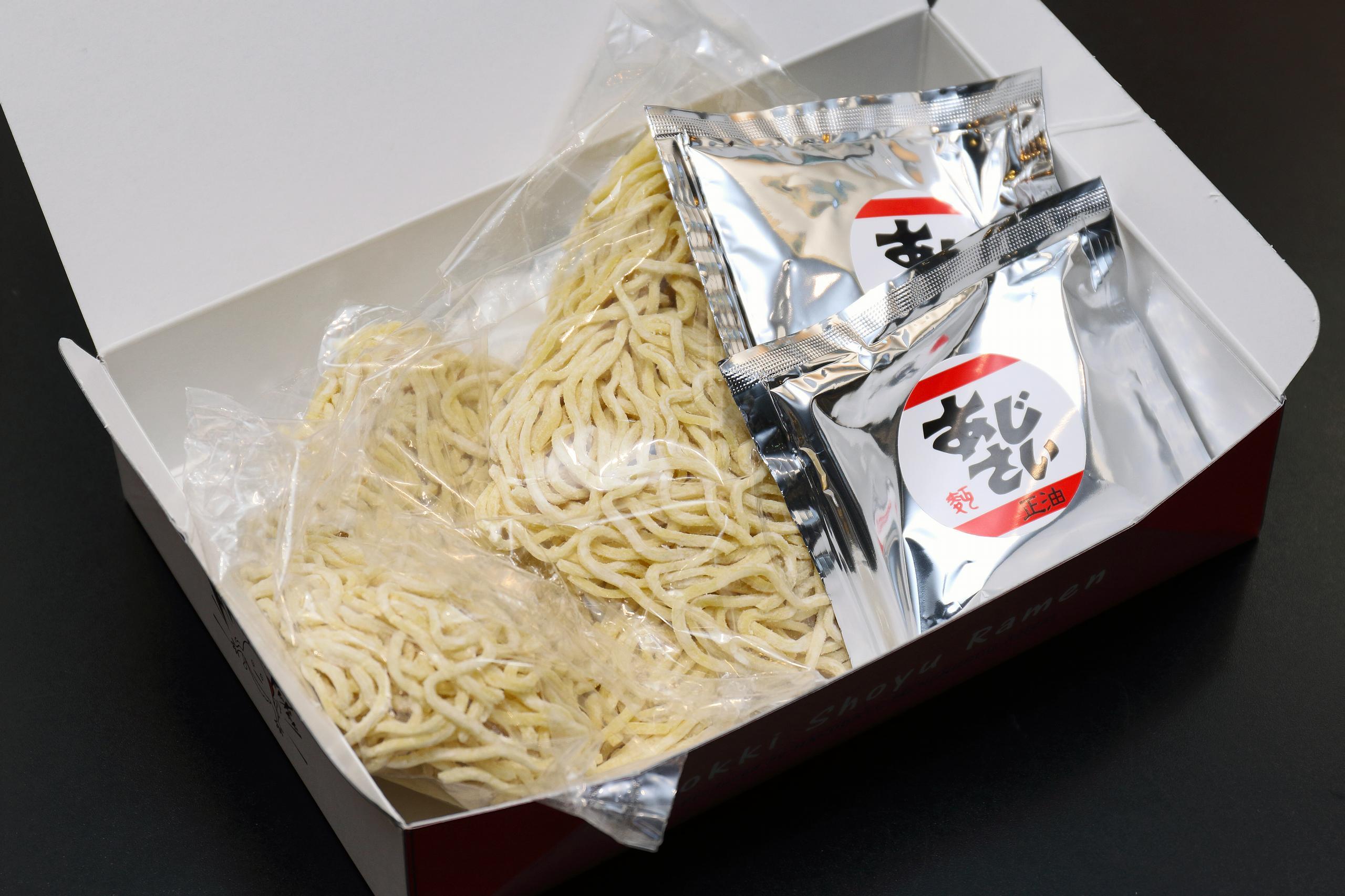 10月1日発売開始です！北斗市x麺厨房あじさいのコラボラーメン_f0186373_09201714.jpg