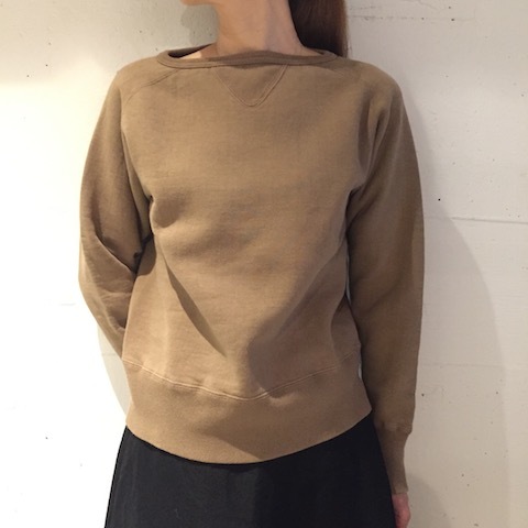 ベージュカラーのスウェット LENO&Co._d0364239_17584257.jpg